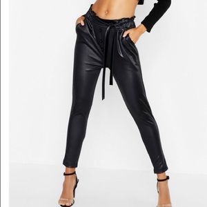 Boohoo pleather jogger pants size 8